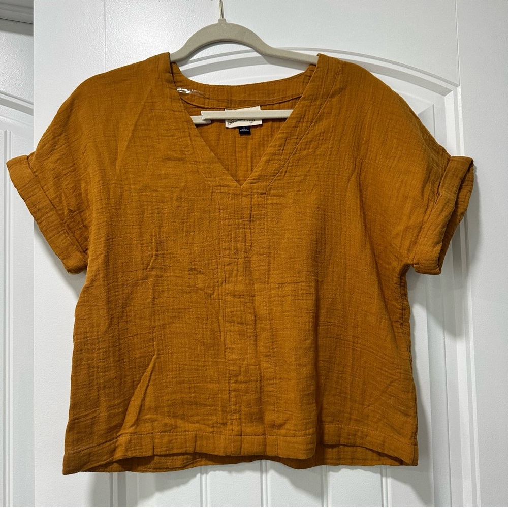 Universal Thread Top